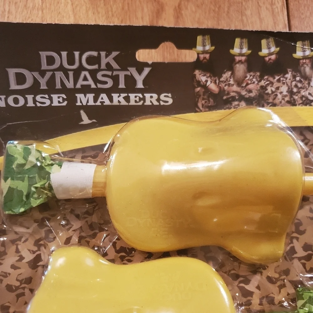 DUCK DYNASTY NOISE MAKERS DUCK CALLS PARTY FAVORS NEW YEARS DECOR